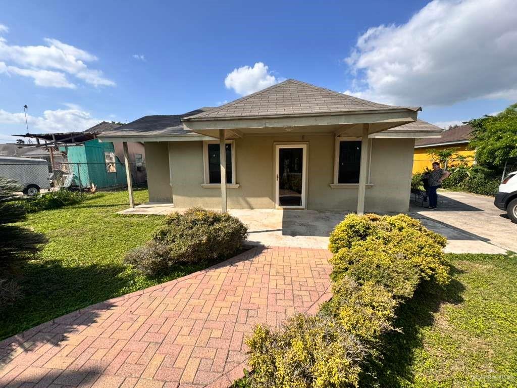 8023 Debby Avenue — photo