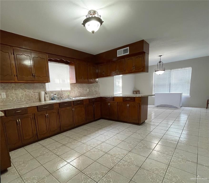 1102 E Eller Avenue, Pharr, TX 78577 — photo 2
