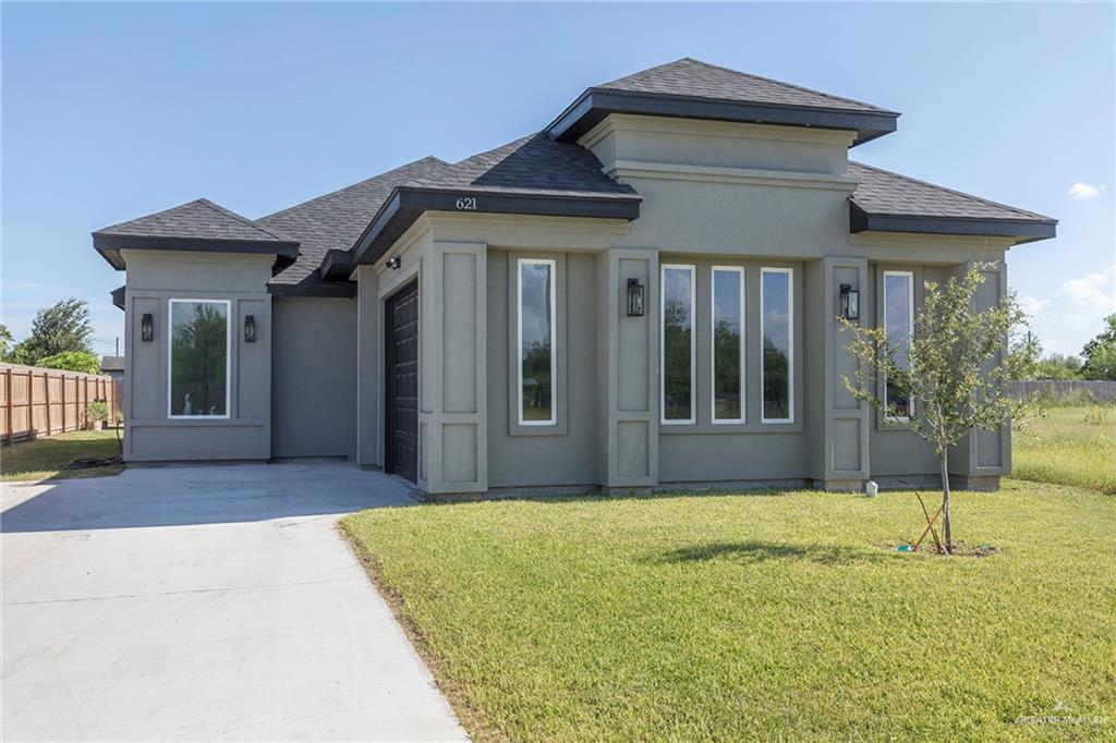 621 Tower Oak Drive — photo