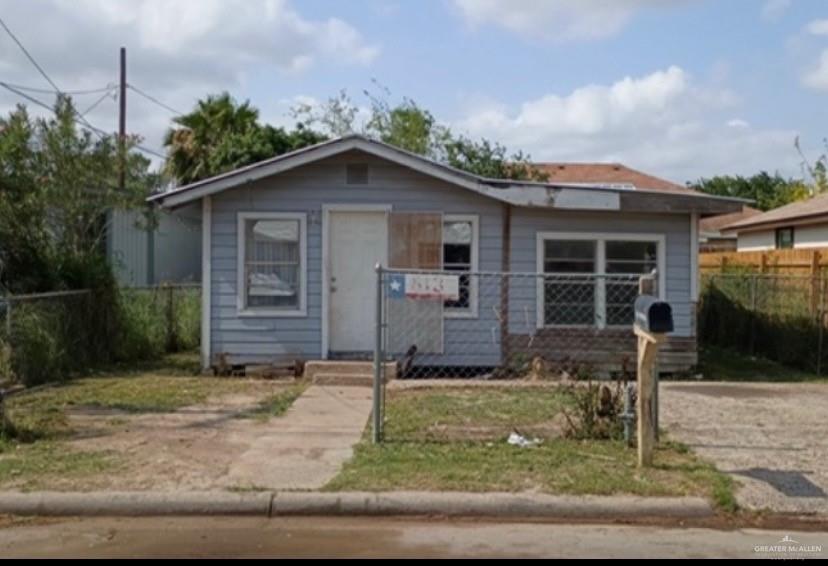 813 E Sanchez Street — photo