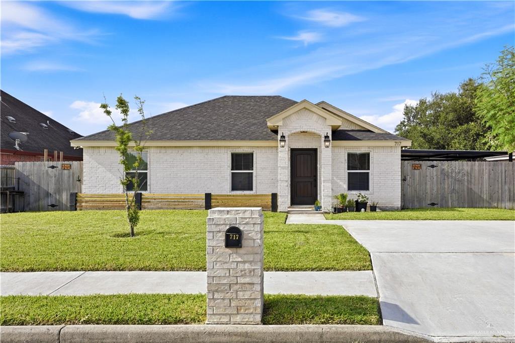 717 Valley Trace — photo