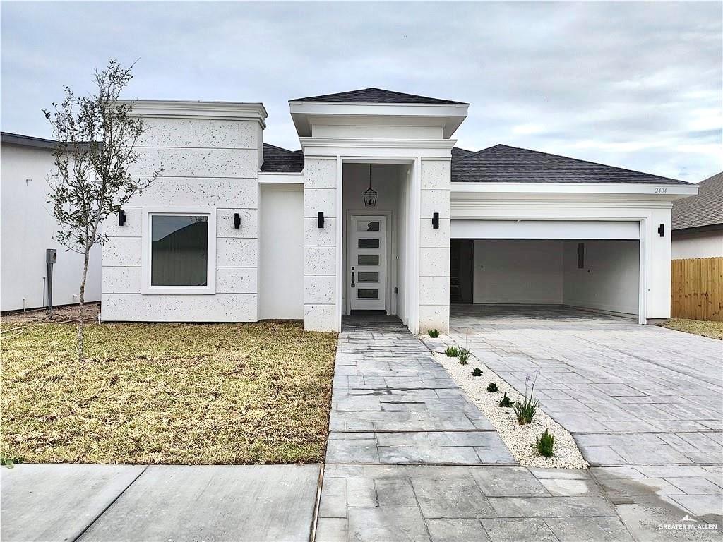 2404 N Revolution Street — photo
