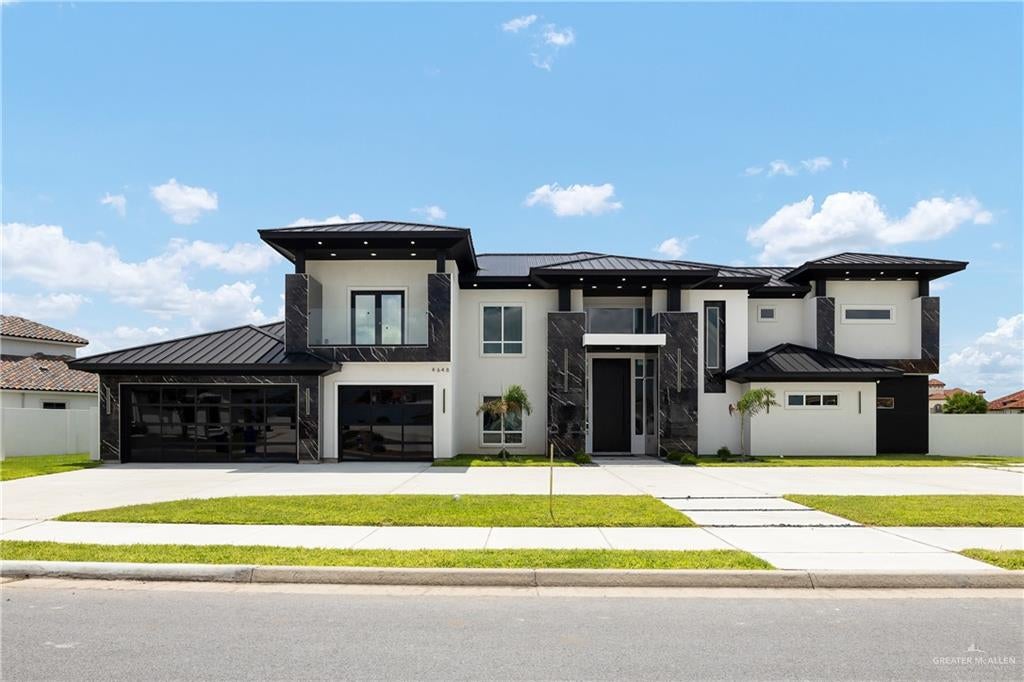 4648 Estancia Parkway — photo
