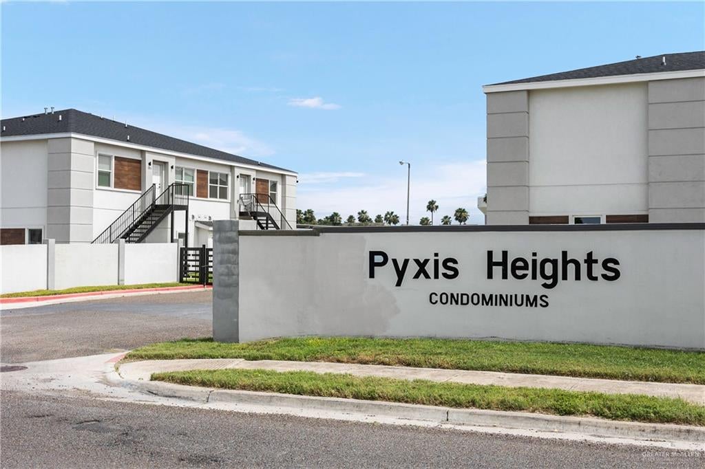 901 E Yuma Avenue 1703 — photo