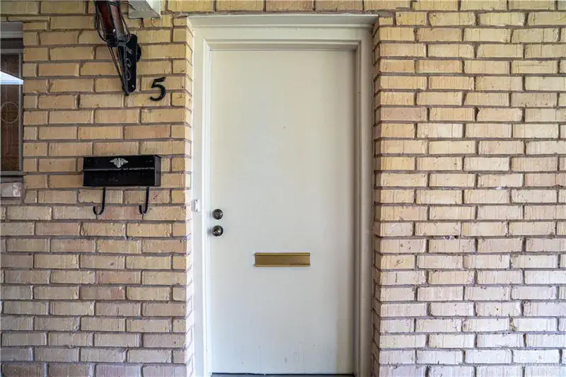 100 E Yuma Avenue #5 — photo