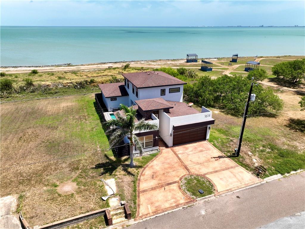 1614 N Shore Drive — photo