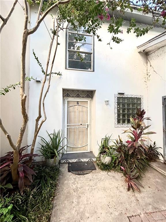 704 Continental Drive 2 — photo