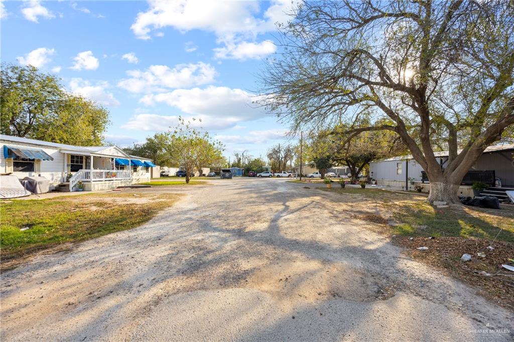 1318 Short Road — photo