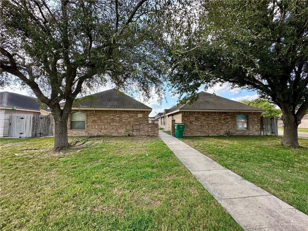 2305 N Dahlia Street #2 — photo