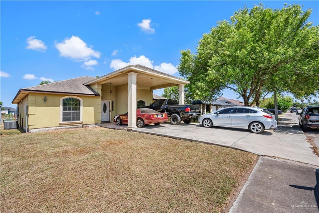 806 Daffodil Drive — photo