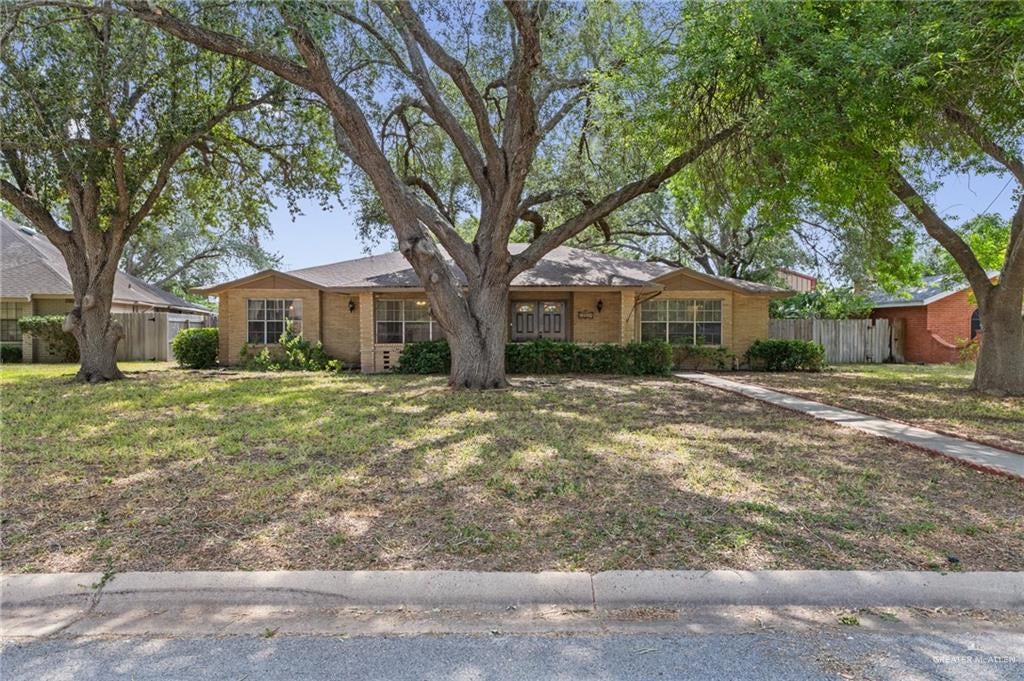 1709 Pecan Street — photo