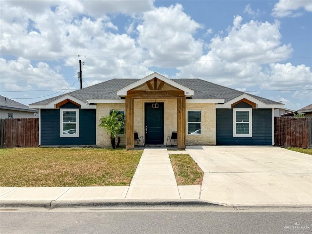 813 Lark Street — photo