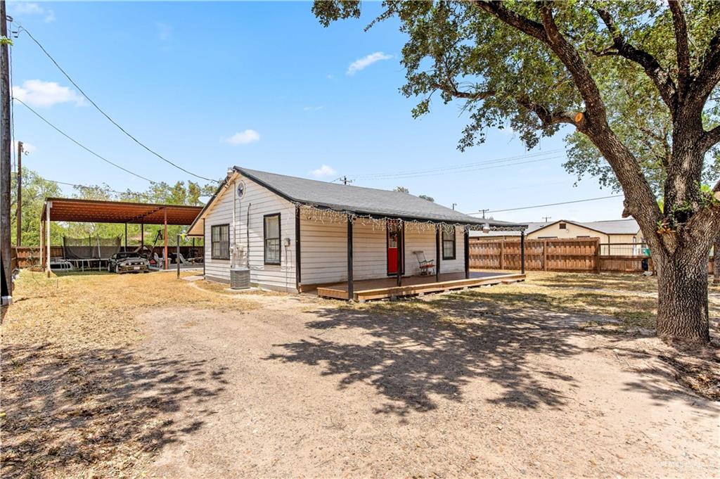 141 E Lee Street, Pharr, TX 78577 — photo 2