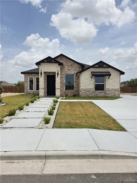 2704 Indian Hill Avenue — photo