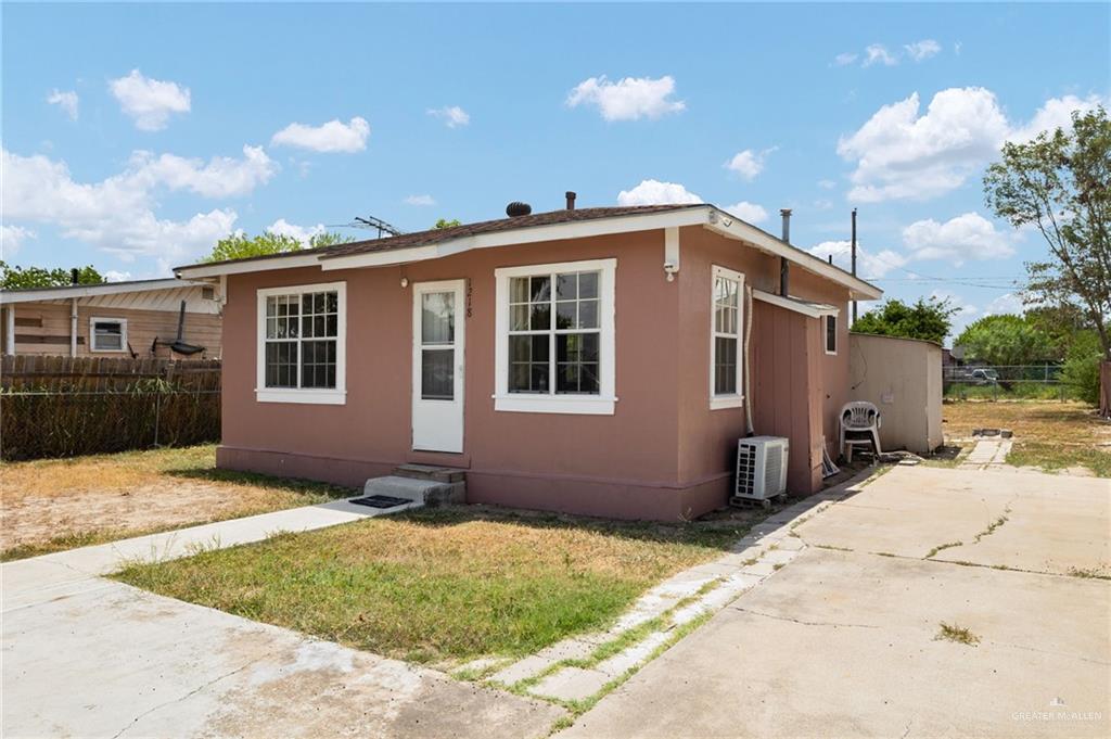 1218 E Lovett Street — photo