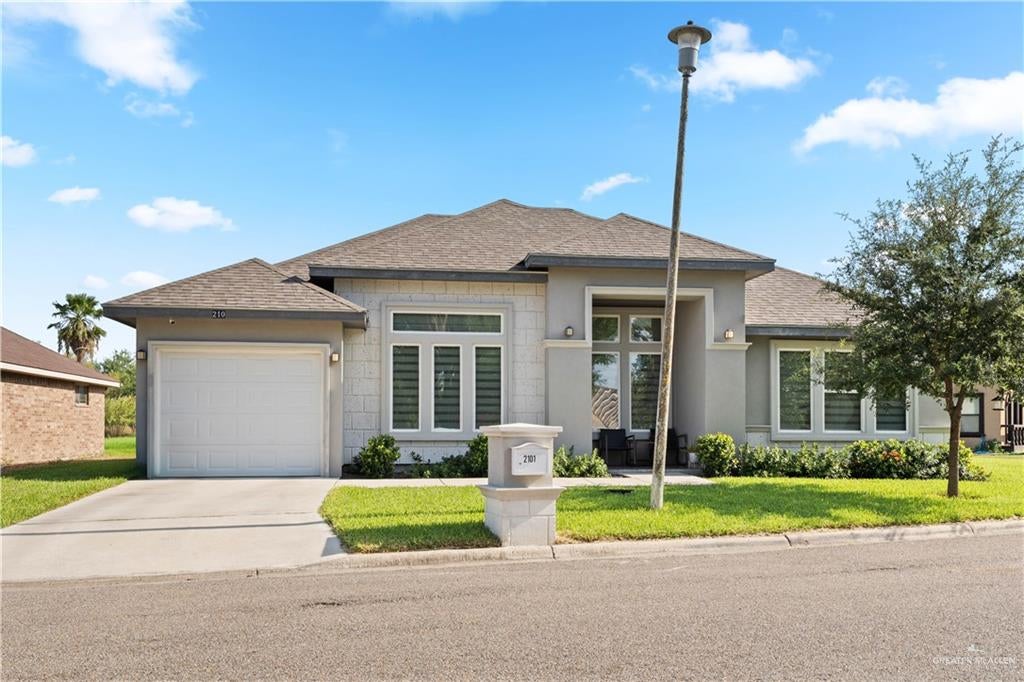 2101 Lake Front Drive — photo
