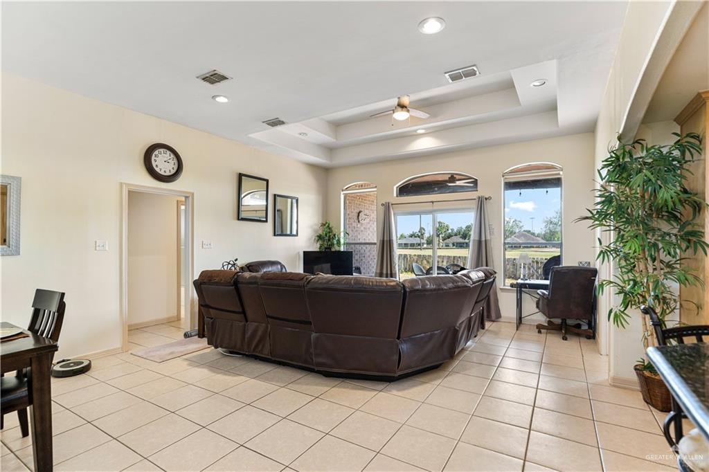 408 Rhett Drive, Pharr, TX 78577 — photo 2