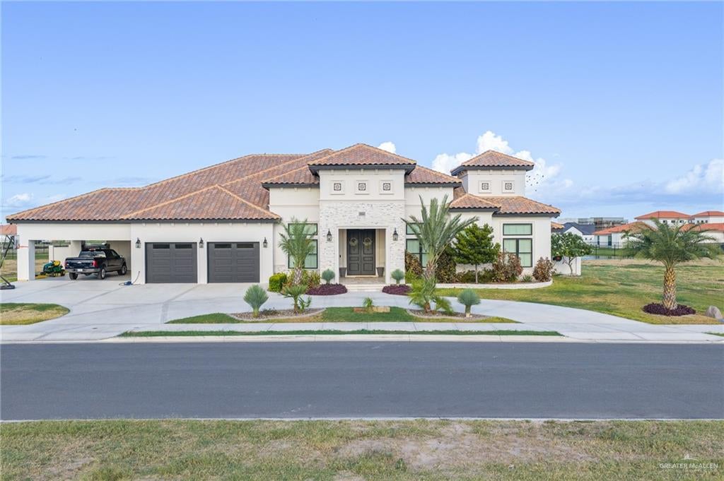 4844 Town Lake Drive — photo