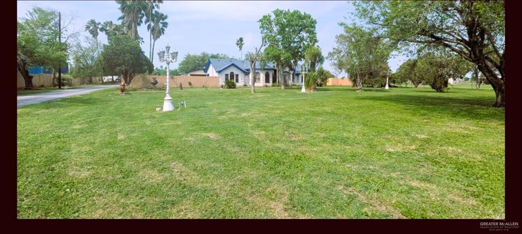 1078 W FM 495 Road — photo