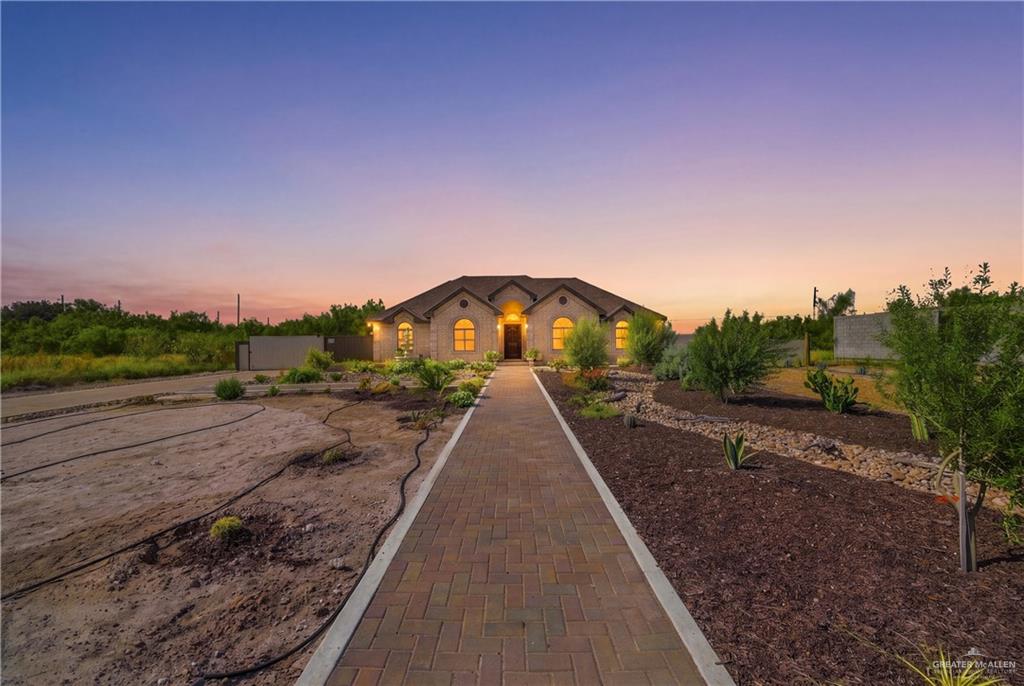 722 Apache Drive — photo