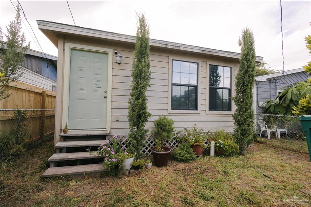 731 N Cypress Street — photo