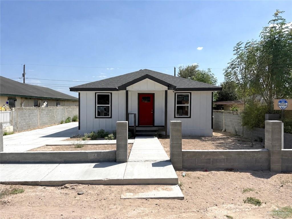 338 Chicas Street — photo