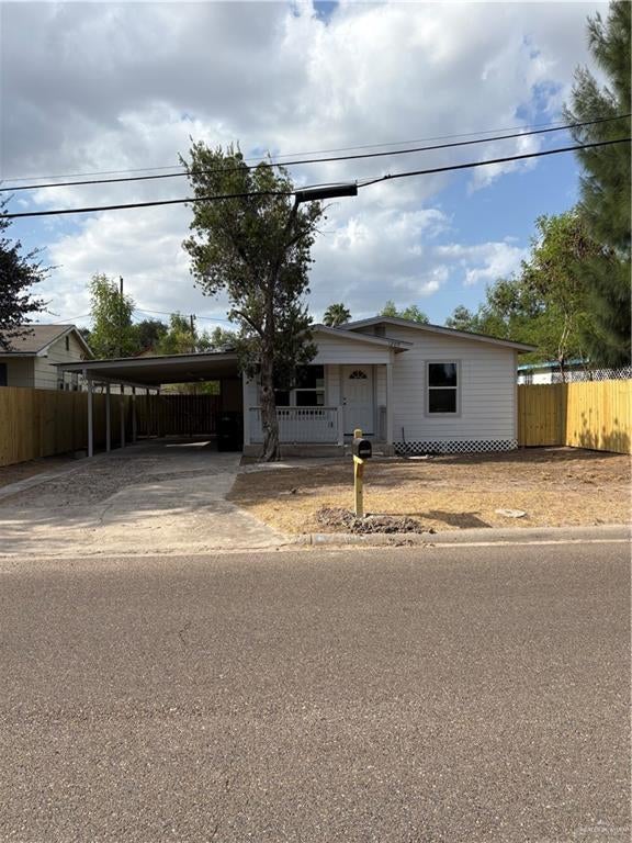 1209 E 2nd Street — photo