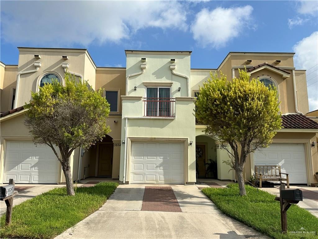3916 W Daffodil Avenue — photo