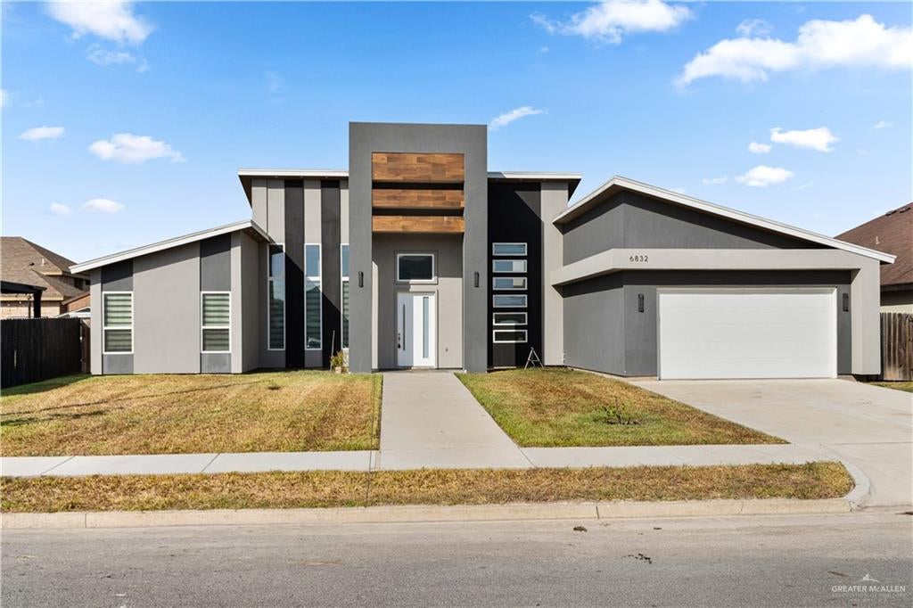 6832 Villa De Jardin — photo