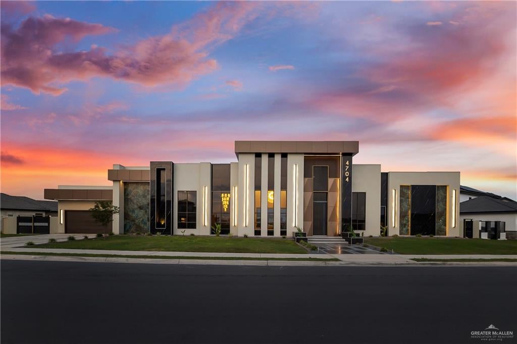 4704 Estancia Parkway — photo