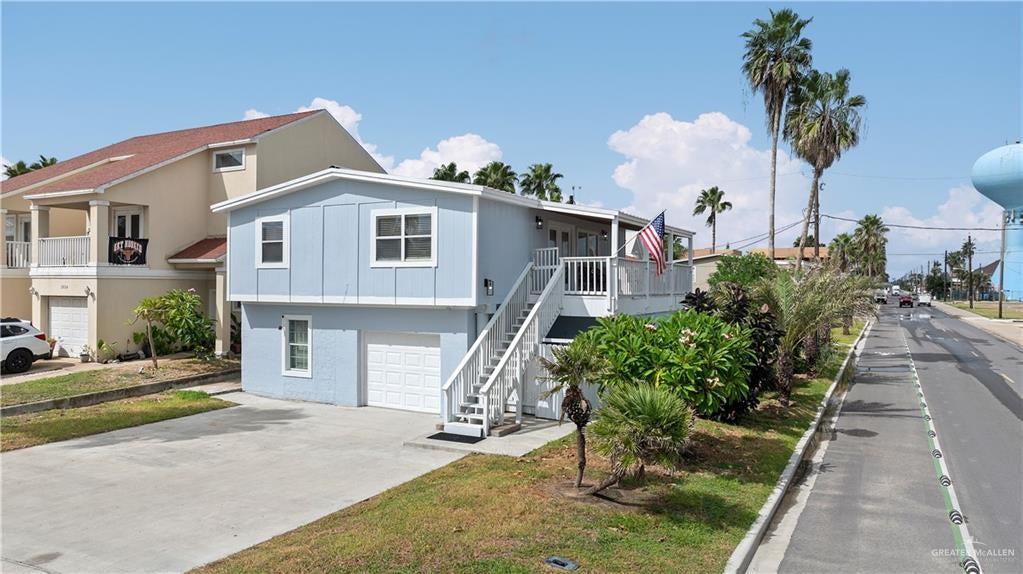 200 W Retama Street — photo