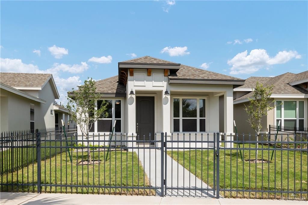 1805 E Bella Street — photo