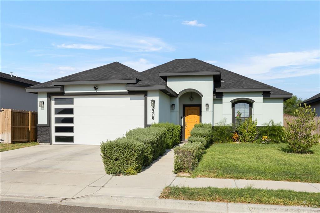 2209 N Woody Street — photo
