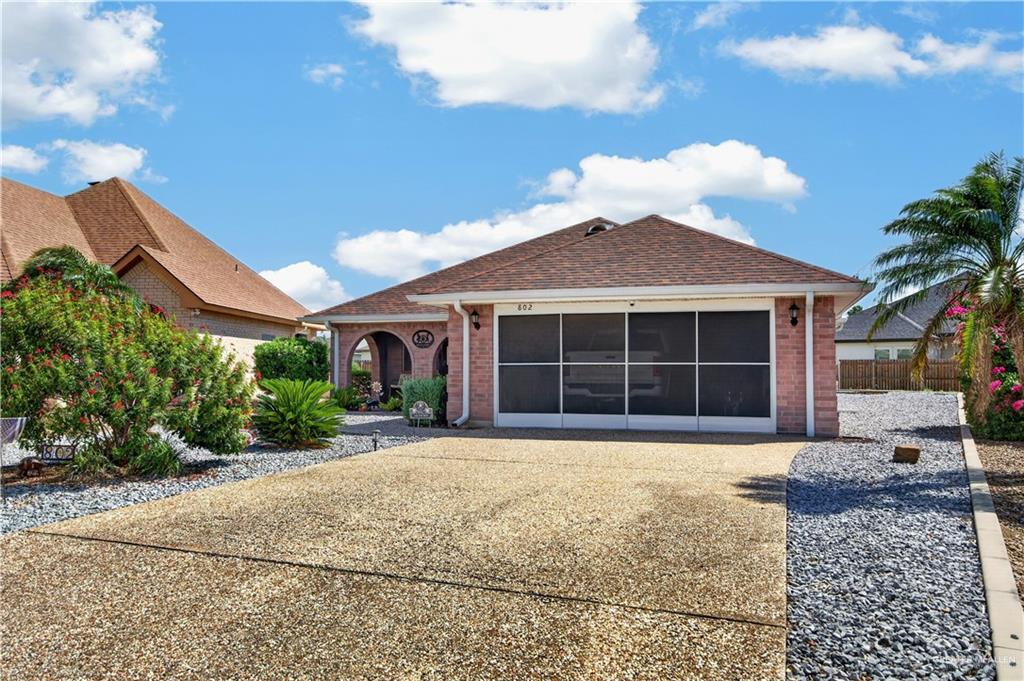 802 Lake View Drive — photo