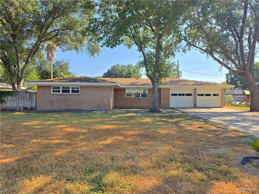 1613 W Fern Avenue — photo