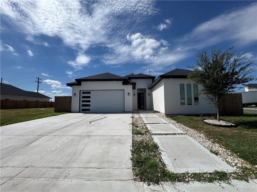 1028 W Cloud 9 Lane — photo
