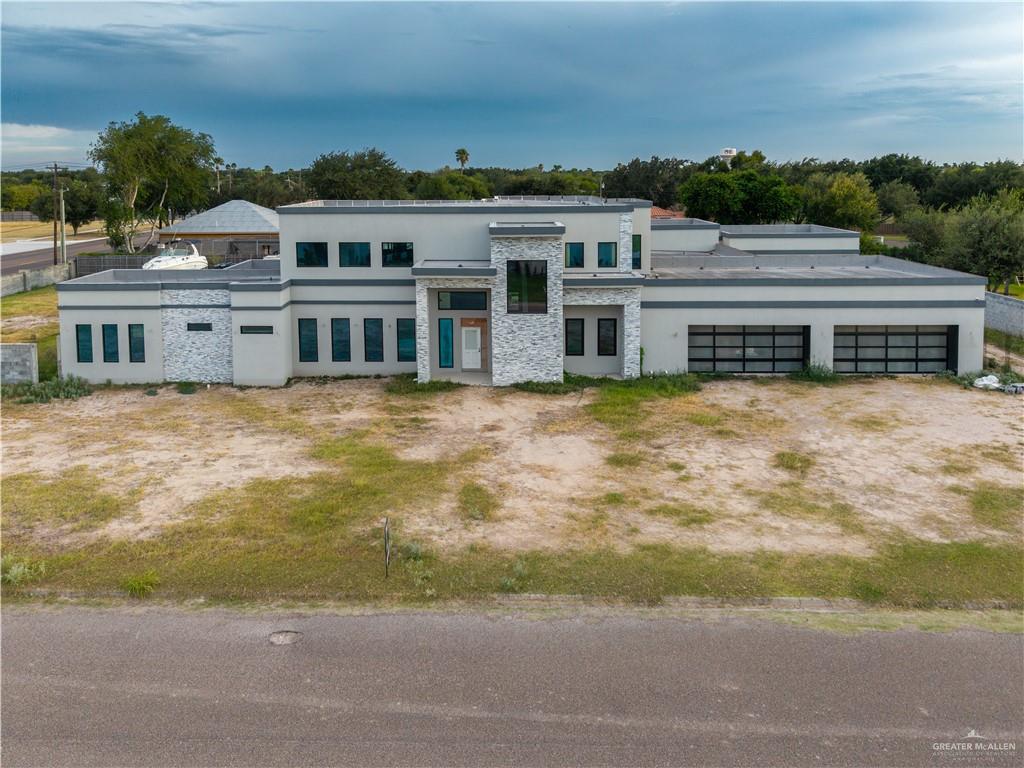 2330 Martha's Lane — photo