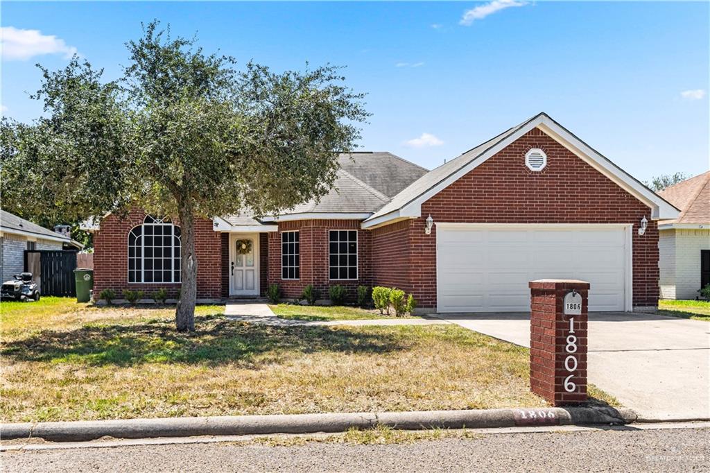 1806 Lauren Lane — photo