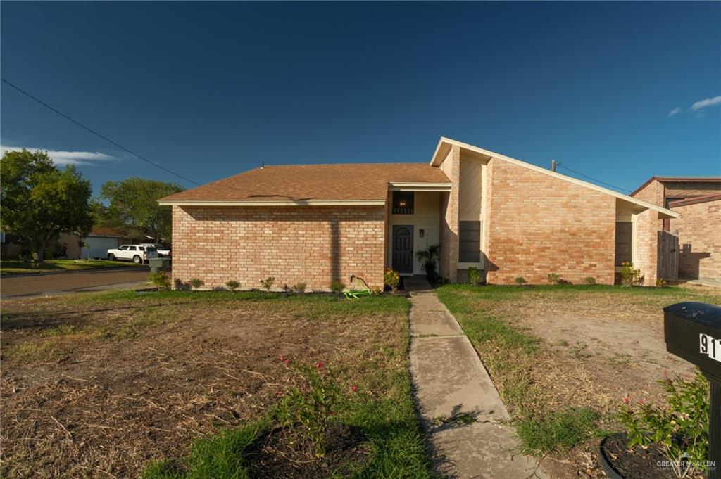 917 Blue Bonnett Drive — photo