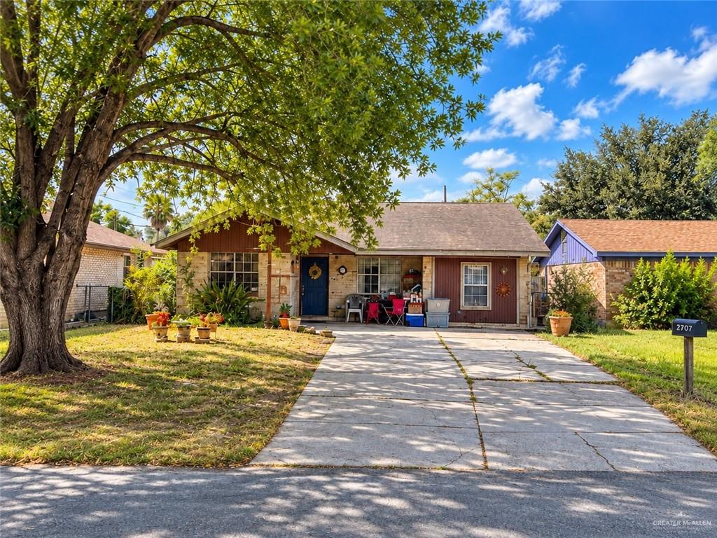 1015 Alta Vista Drive — photo