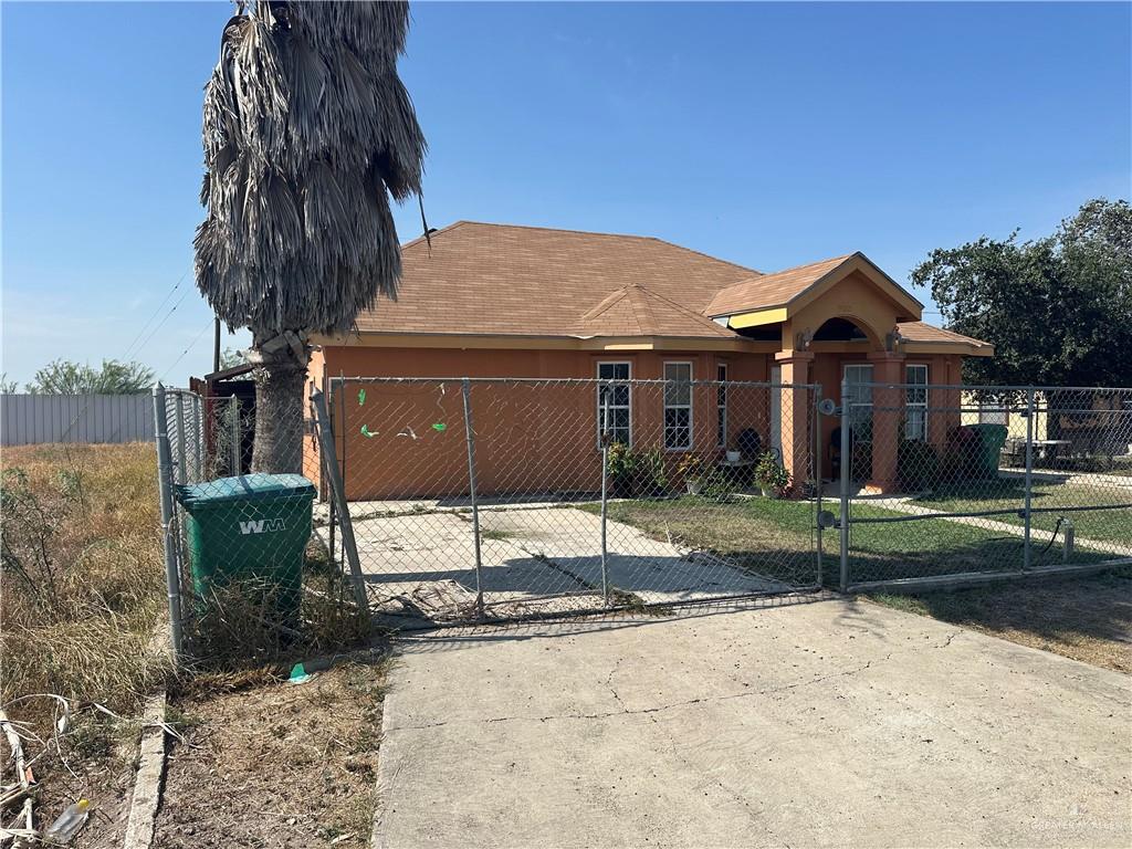 902 E Scurlock Drive, Pharr, TX 78577 — photo 2