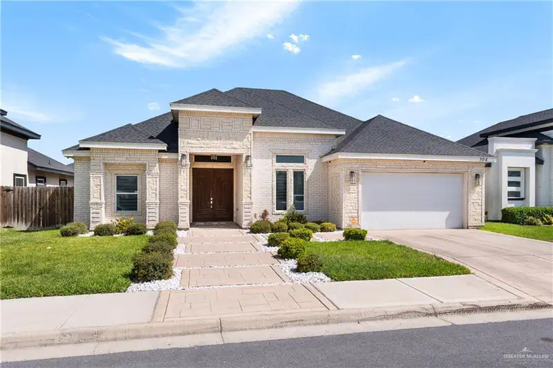 504 W Garrision Drive — photo