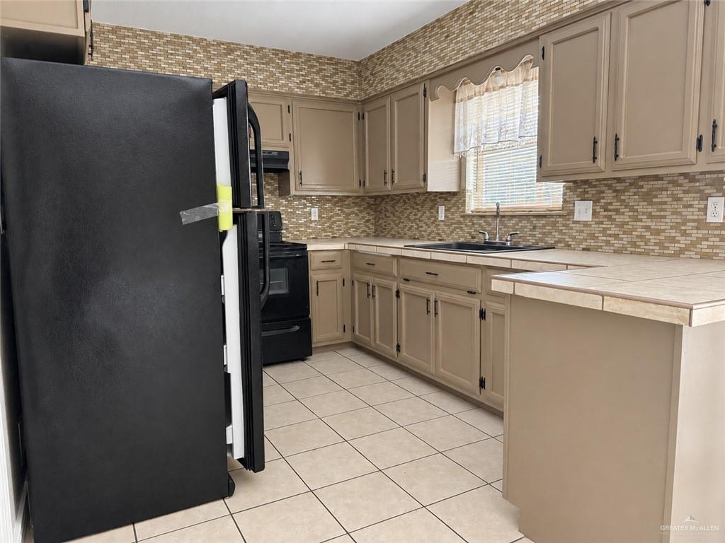 1925 E 23rd Place, Mission, TX 78574 — photo 3