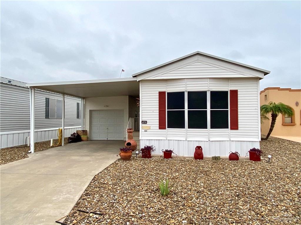 2500 E Bogey Drive — photo