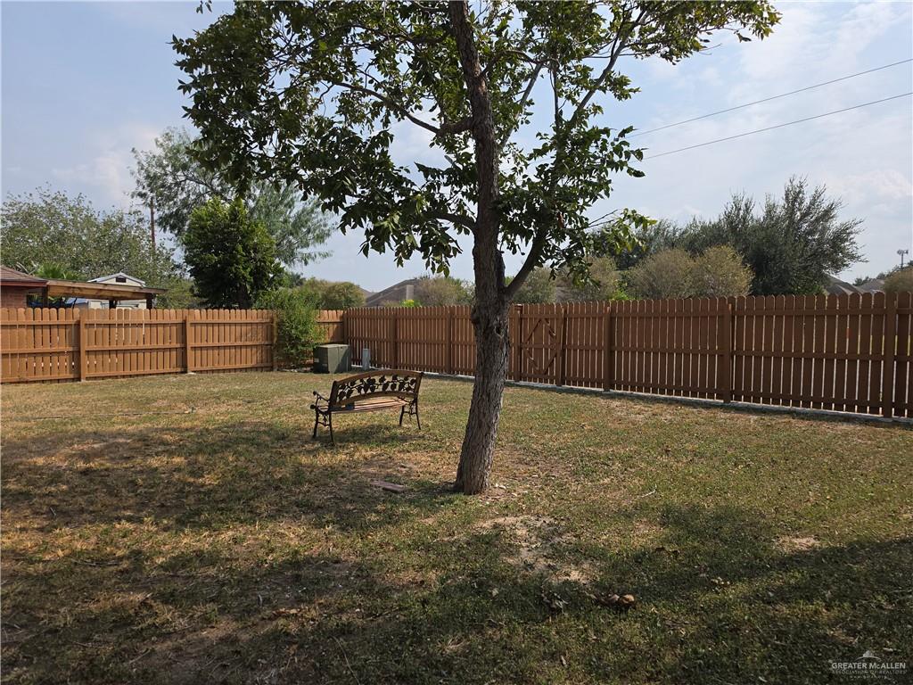 2813 Eagle Avenue, McAllen, TX 78504 — photo 2