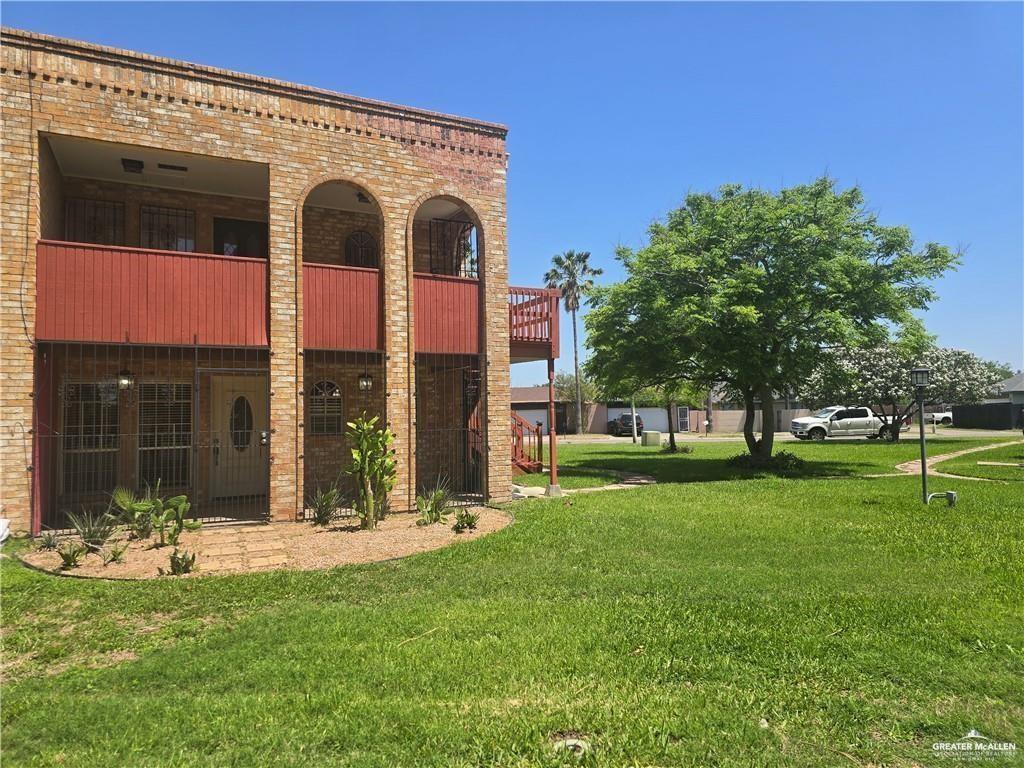 1715 Highland Park Avenue — photo