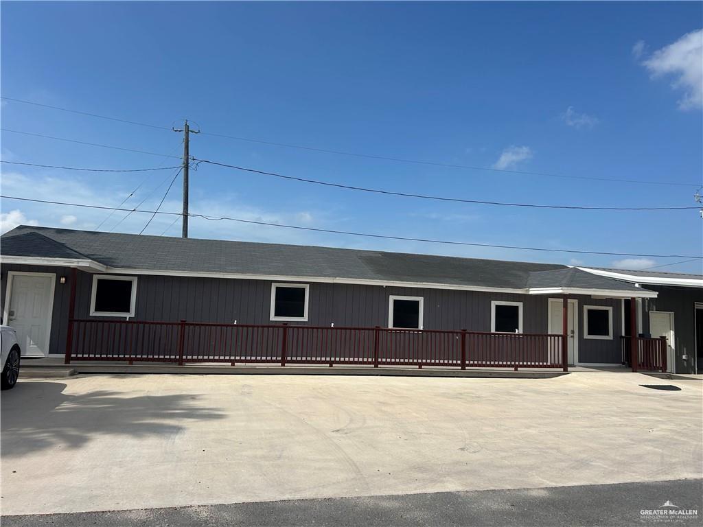 1200 Double E Drive E — photo