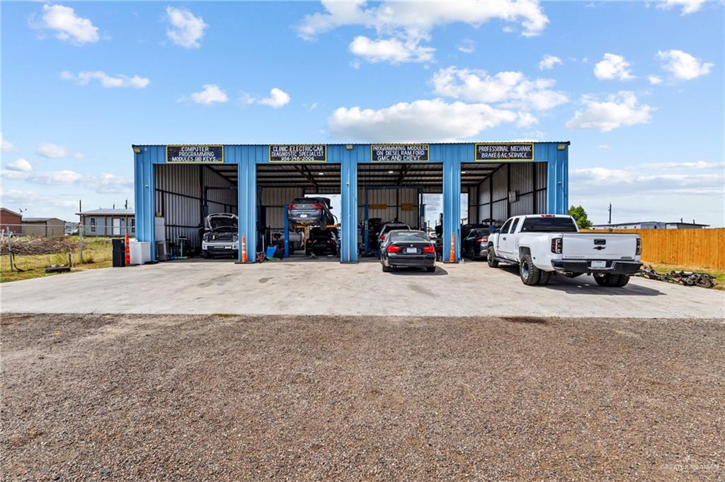 24013 Uresti Road — photo