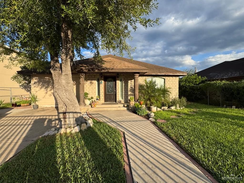 204 N Castillos Y Diamantes Street — photo