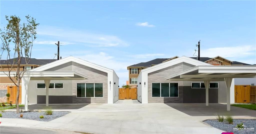 1301 E Iris Avenue #4 — photo